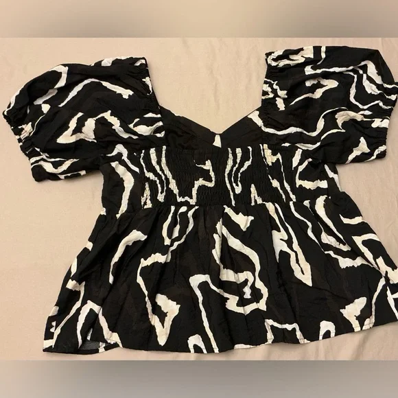 Nine West Women's Short Sleeved Top, Size XL - Picture 3 of 3